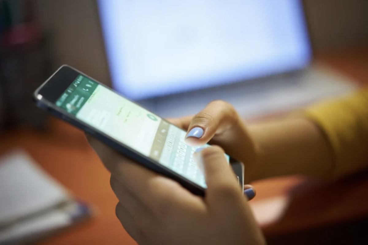 Parallelamente all’aggiornamento di WhatsApp, Meta ha introdotto un’importante novità riguardante l’uso dei dati personali per l’addestramento