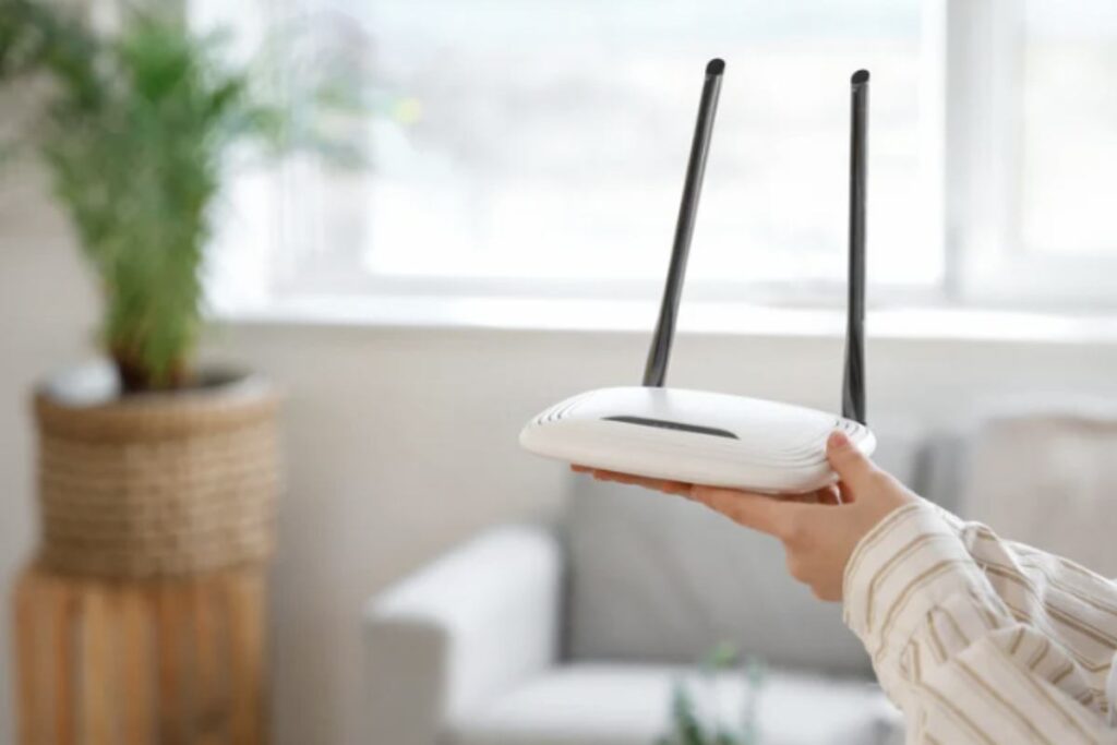 Un aspetto spesso sottovalutato è l’analisi della potenza del segnale Wi-Fi, espressa in dBm (decibel milliwatt). Più il valore numerico è vicino allo zero