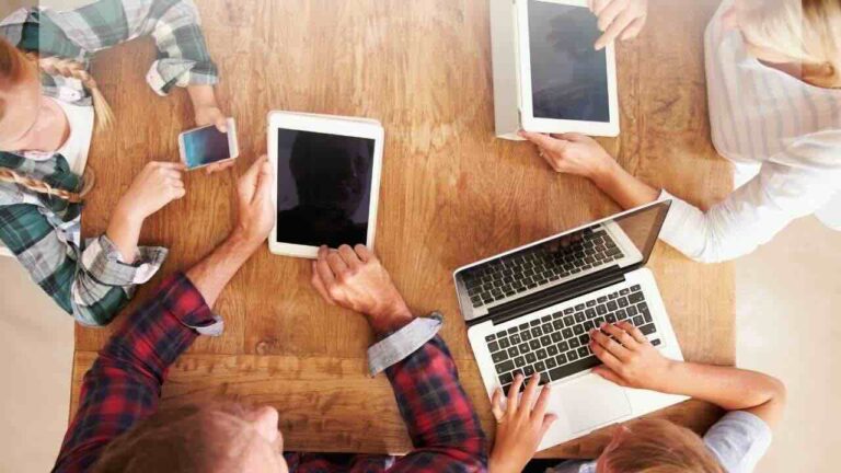 Bambini e nuove tecnologie, 5 consigli per genitori ansiosi e non Bambini, genitori e nuove tecnologie